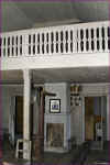 Interior2.jpg (141616 byte)